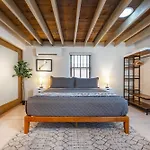 Holiday home Casa Saint Francis- King Bed-patio & Fire Pit -2br