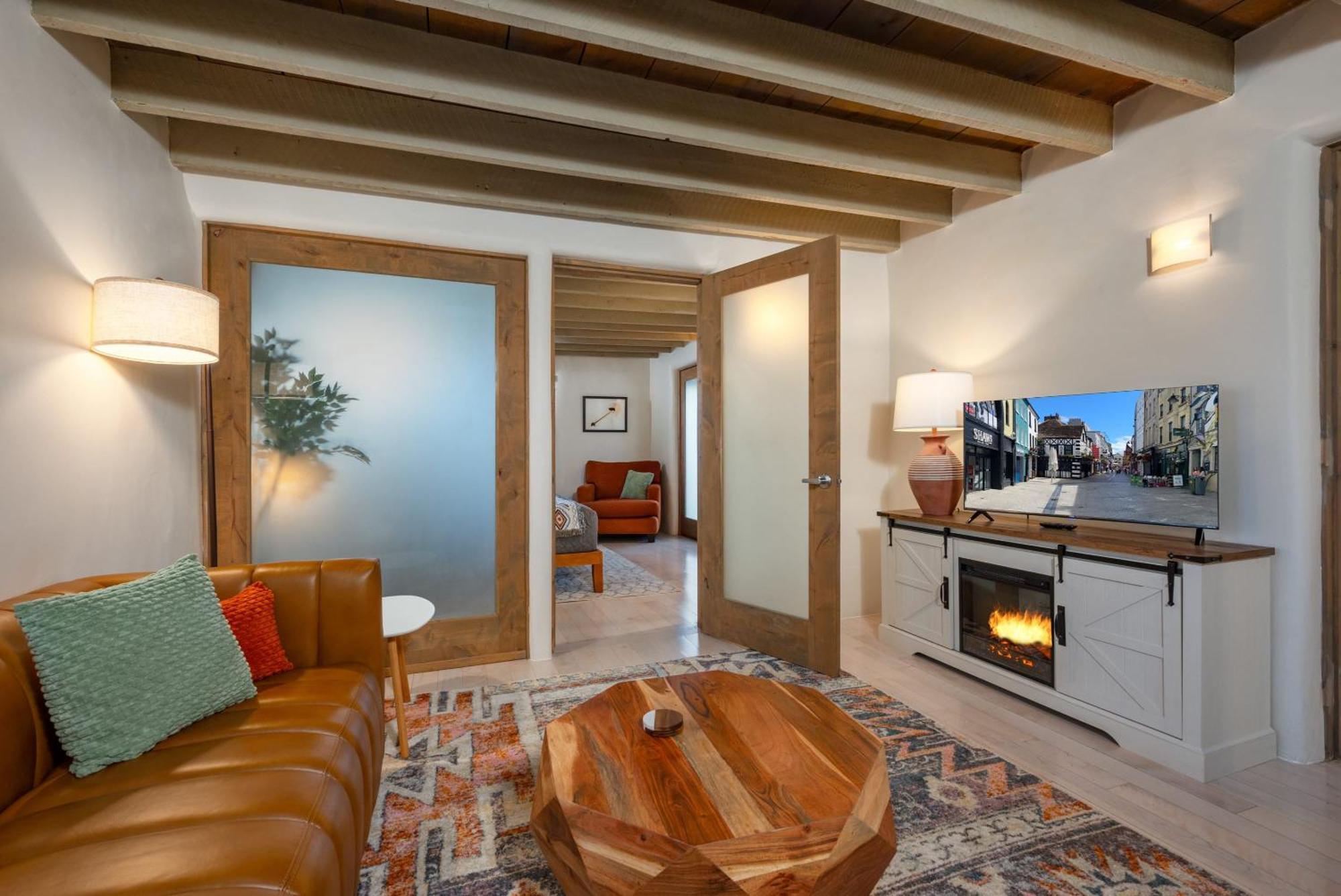 Hébergement de vacances Casa Saint Francis- King Bed-patio & Fire Pit -2br Santa Fé