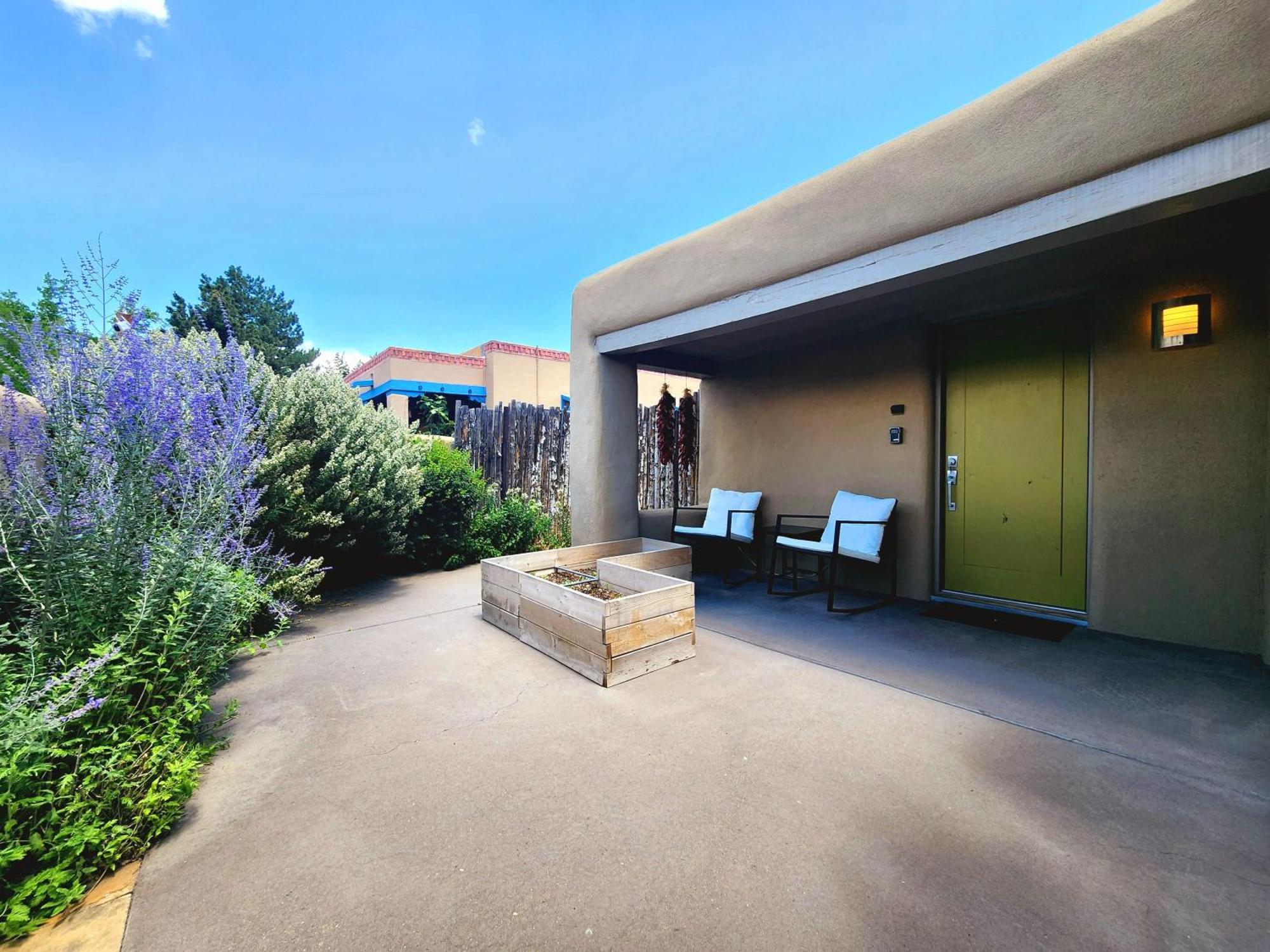 Casa Saint Francis- King Bed-patio & Fire Pit -2br Hébergement de vacances *