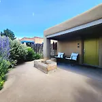 Casa Saint Francis- King Bed-Patio & Fire Pit -2Br