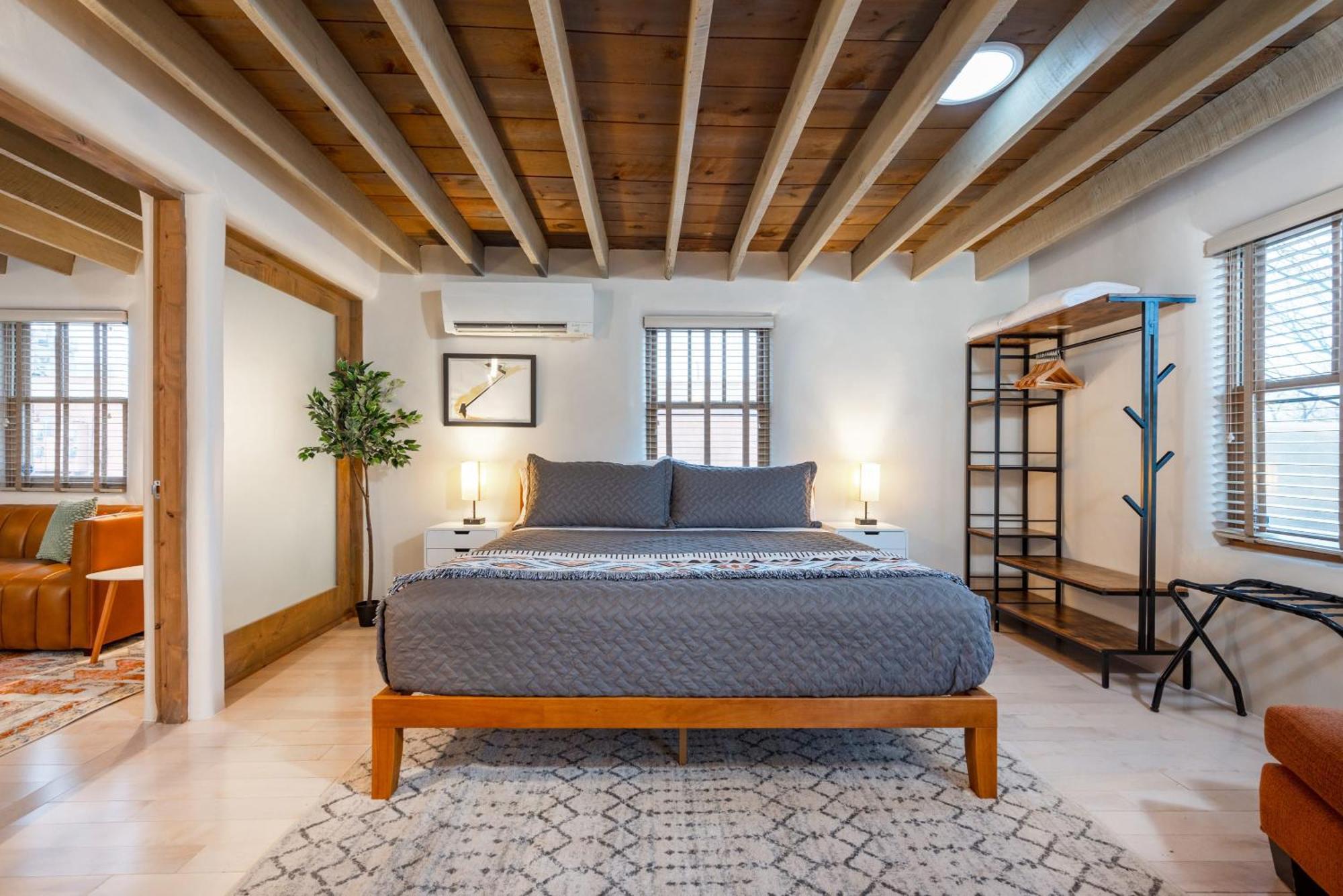 Holiday home Casa Saint Francis- King Bed-patio & Fire Pit -2br